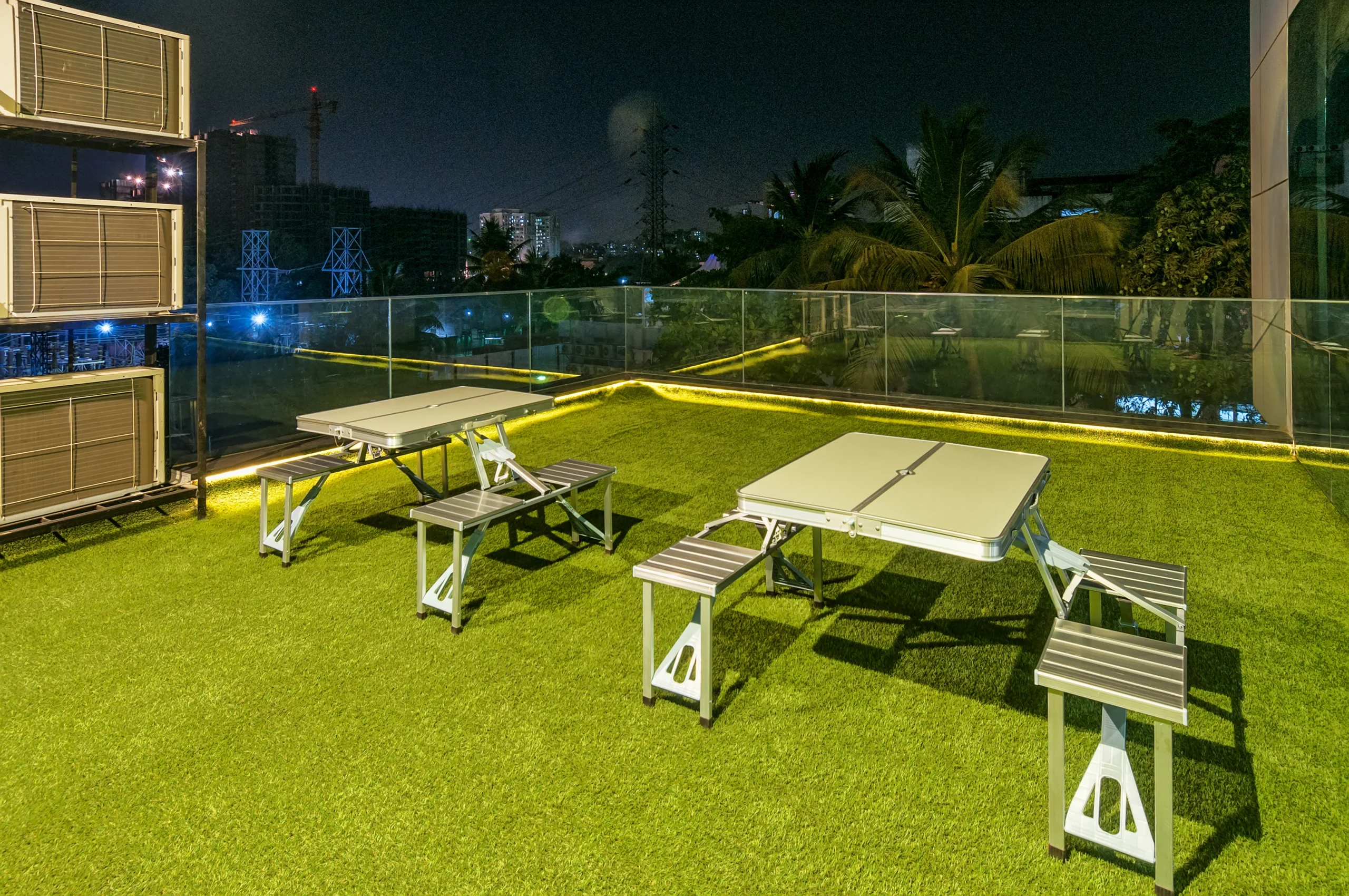 Image hover effect image