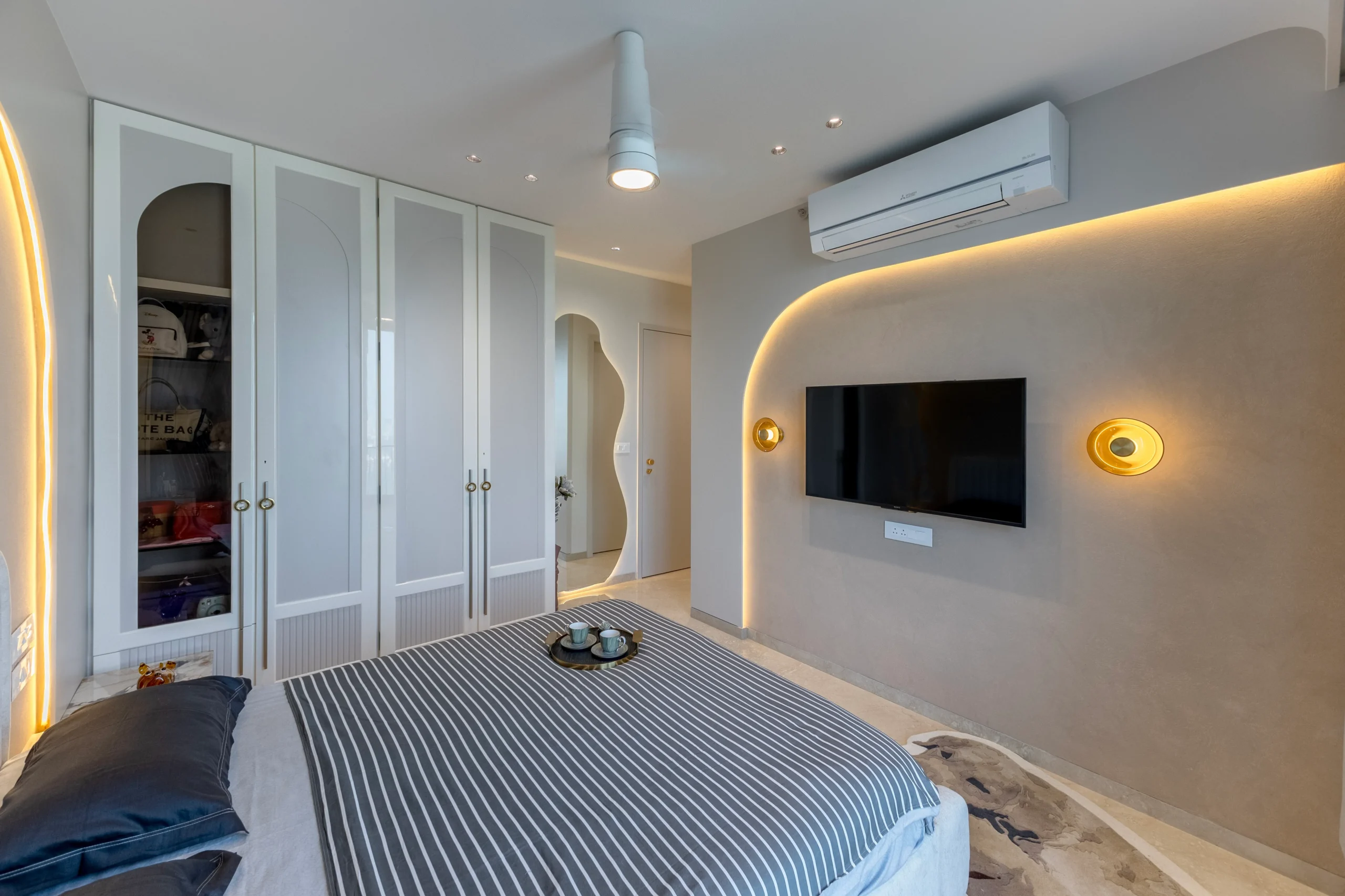 Image hover effect image