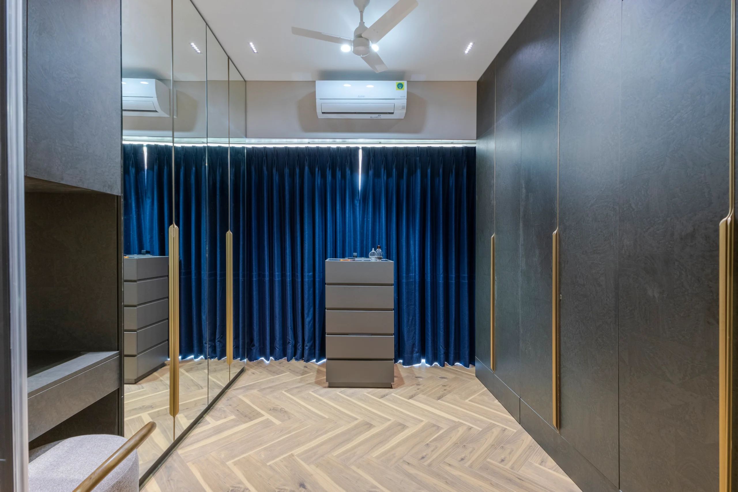 Image hover effect image