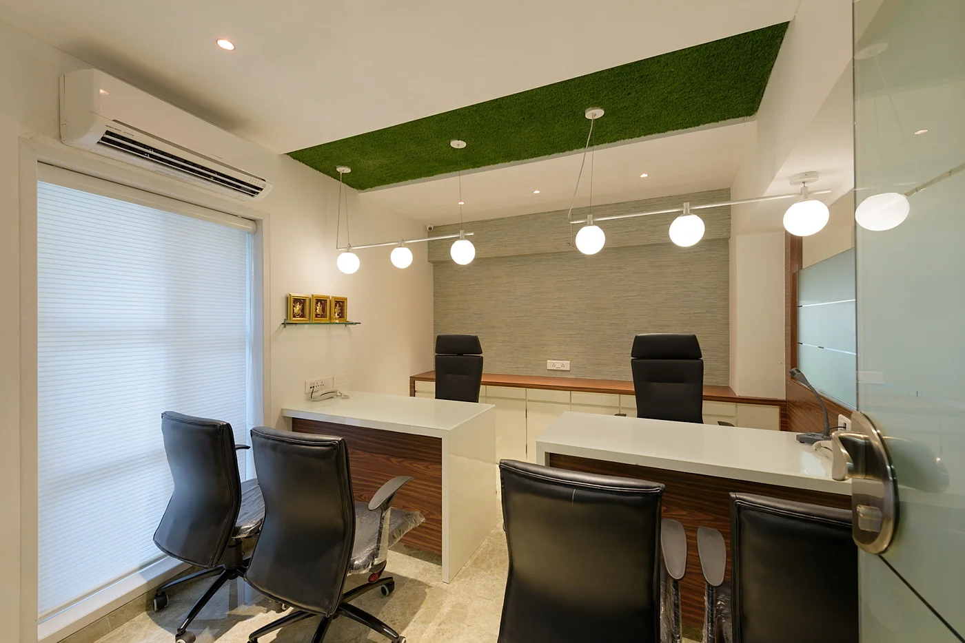 Image hover effect image