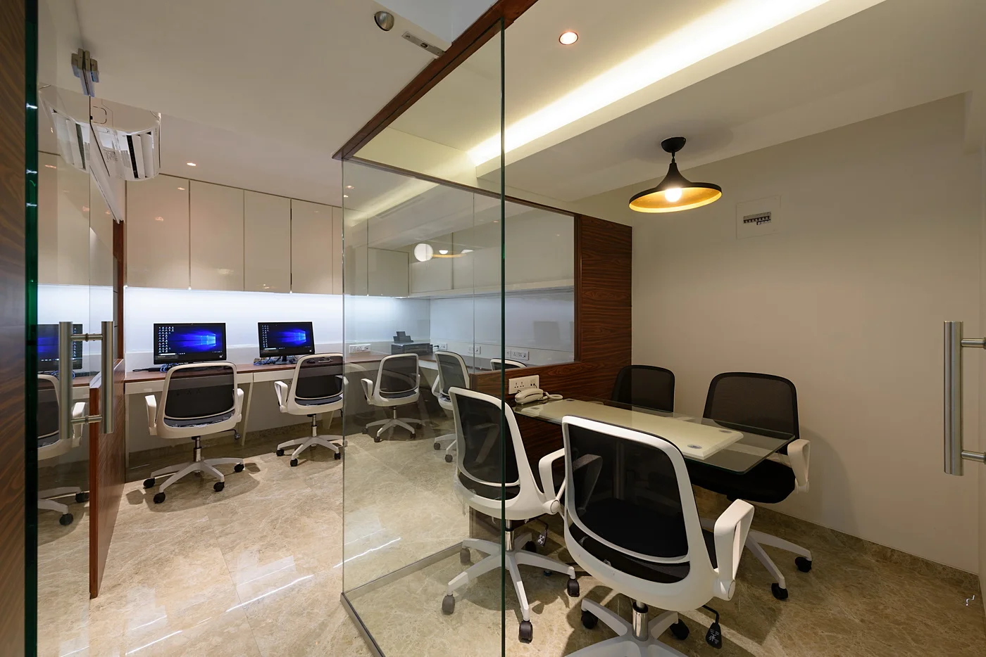 Image hover effect image